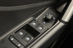 sininen Audi Q2 2019 kuva 17.