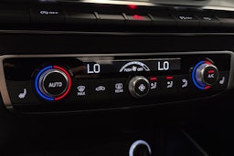sininen Audi Q2 2019 kuva 21.