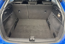 sininen Audi Q2 2019 kuva 22.