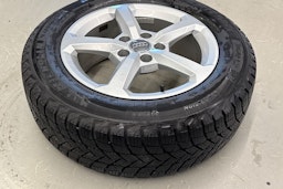 sininen Audi Q2 2019 kuva 23.