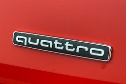 Punainen Audi Q2 2019 kuva 21.