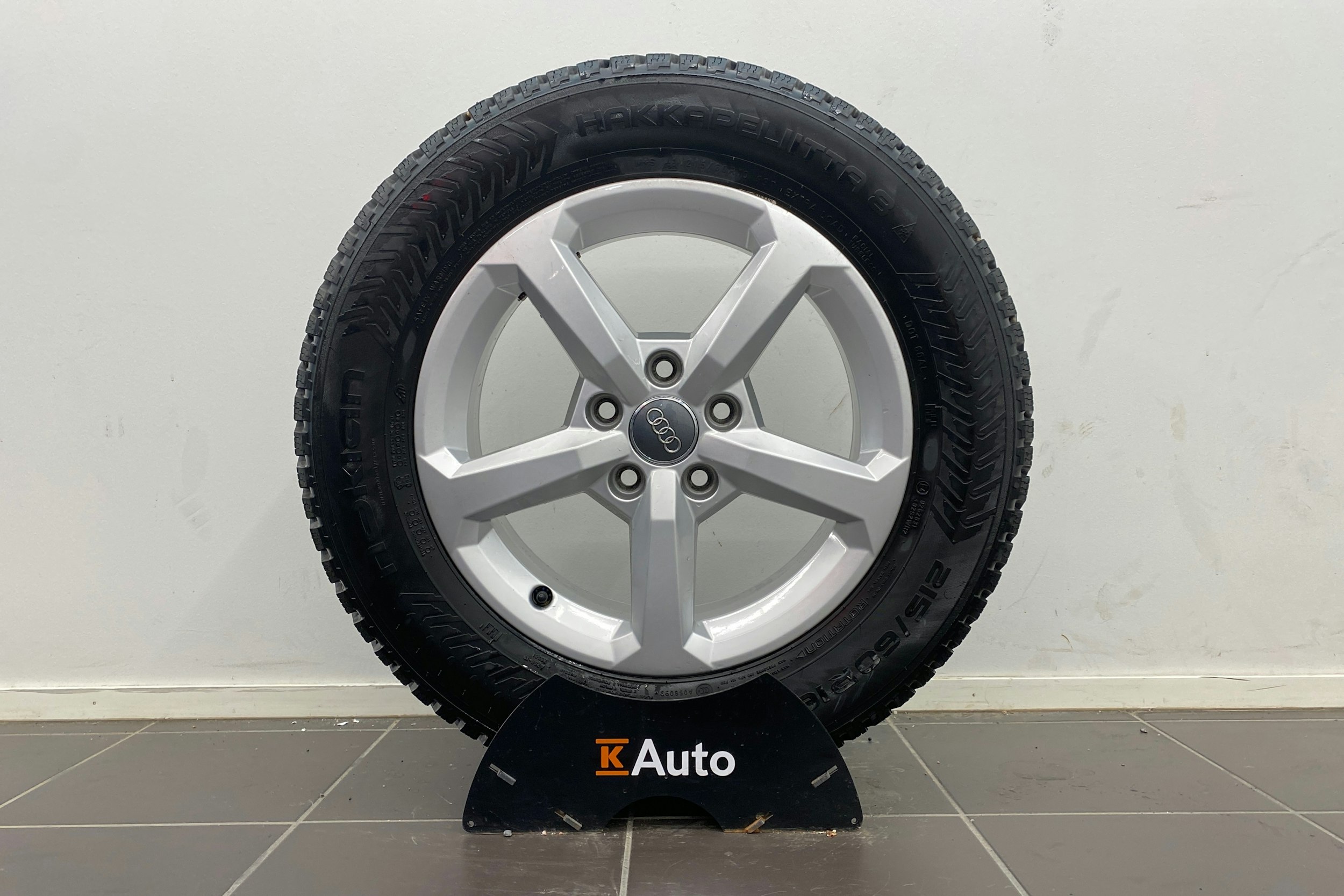 hopea Audi Q2 2019 kuva 14.