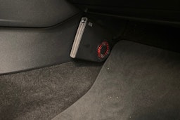 hopea Audi Q2 2019 kuva 33.