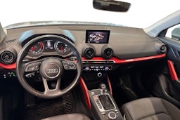 hopea Audi Q2 2019 kuva 9.