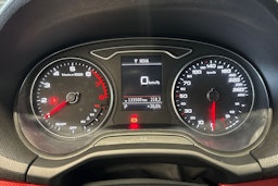 hopea Audi Q2 2019 kuva 14.