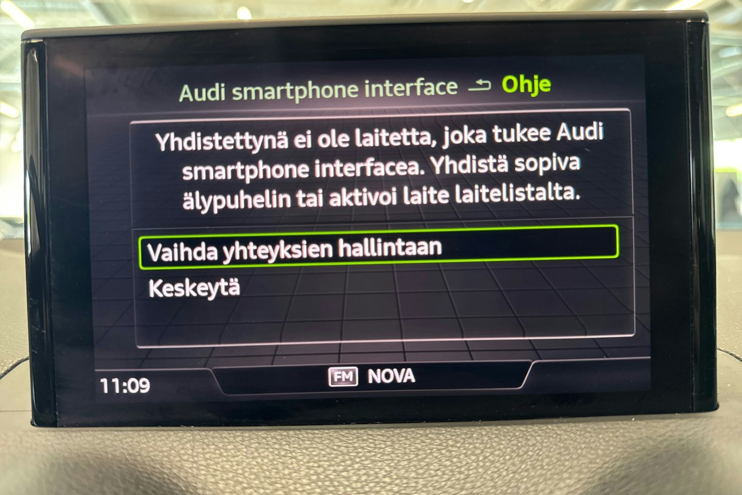 hopea Audi Q2 2019 kuva 16.