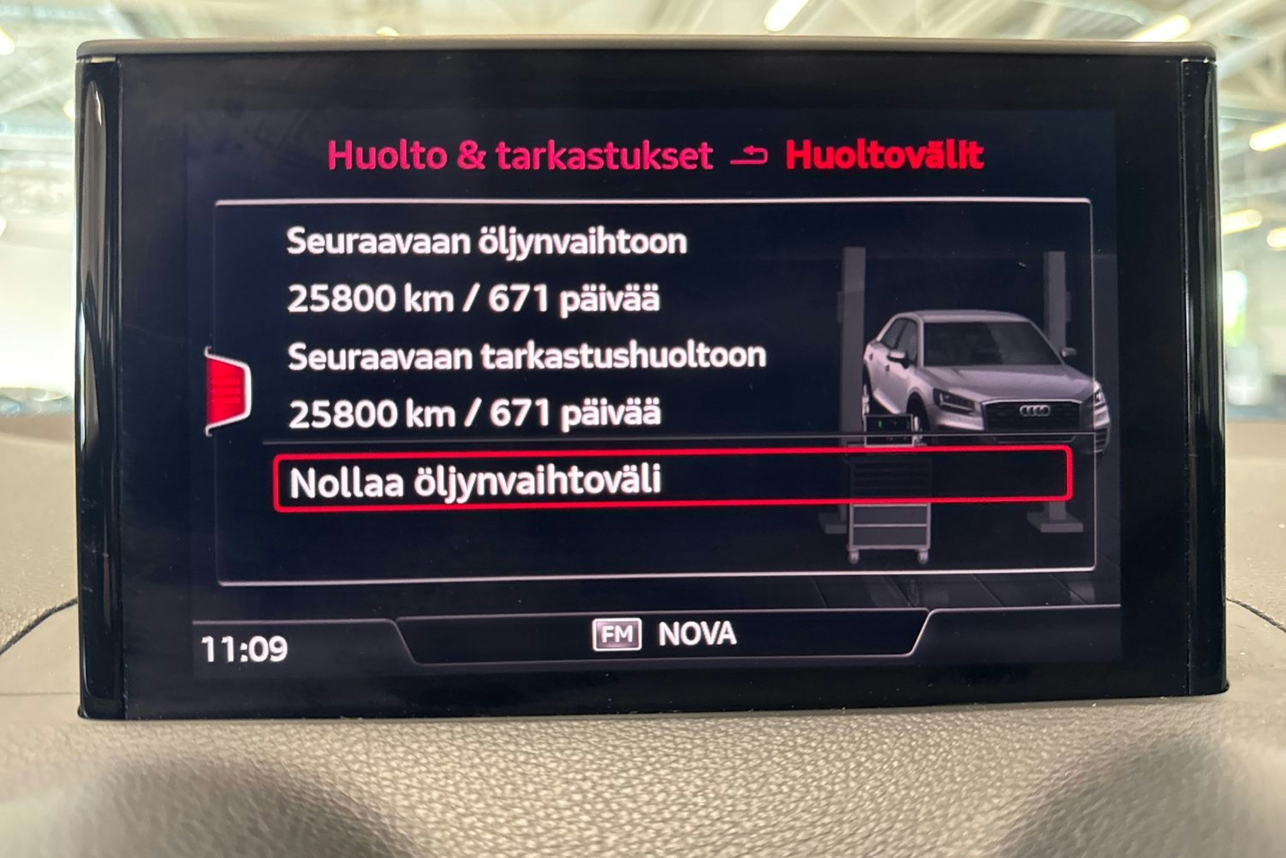 hopea Audi Q2 2019 kuva 17.