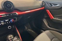 hopea Audi Q2 2019 kuva 20.