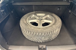 hopea Audi Q2 2019 kuva 24.