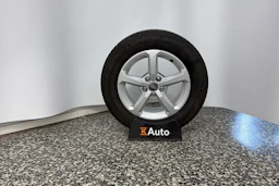 met. harmaa Audi Q2 2019 kuva 10.