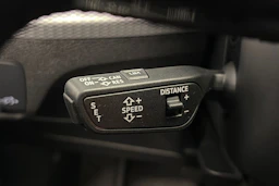 met. harmaa Audi Q2 2019 kuva 16.