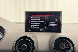 met. harmaa Audi Q2 2019 kuva 17.