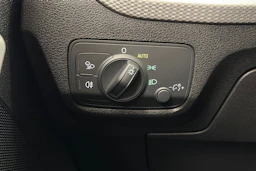 met. harmaa Audi Q2 2019 kuva 23.