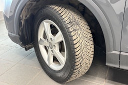 harmaa Audi Q2 2020 kuva 14.