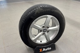 harmaa Audi Q2 2020 kuva 15.