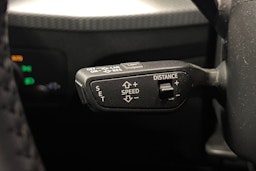 harmaa Audi Q2 2020 kuva 21.