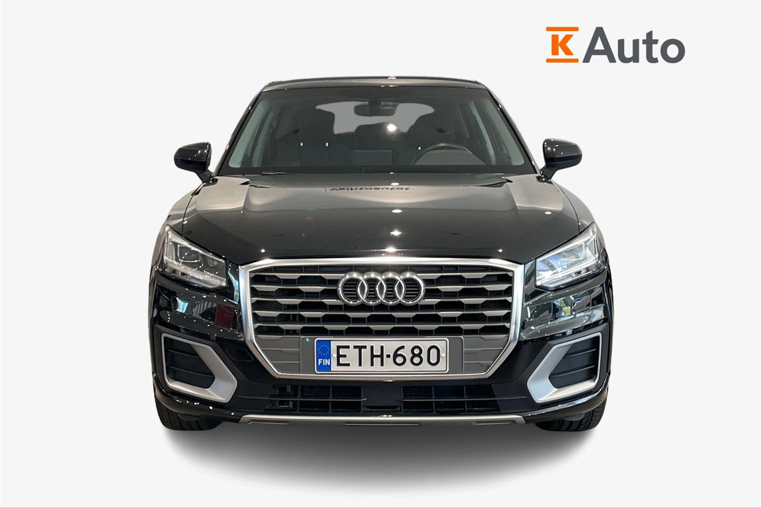 musta Audi Q2 2020 kuva 4.