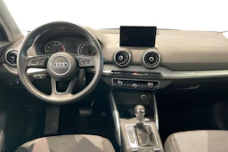 musta Audi Q2 2020 kuva 7.