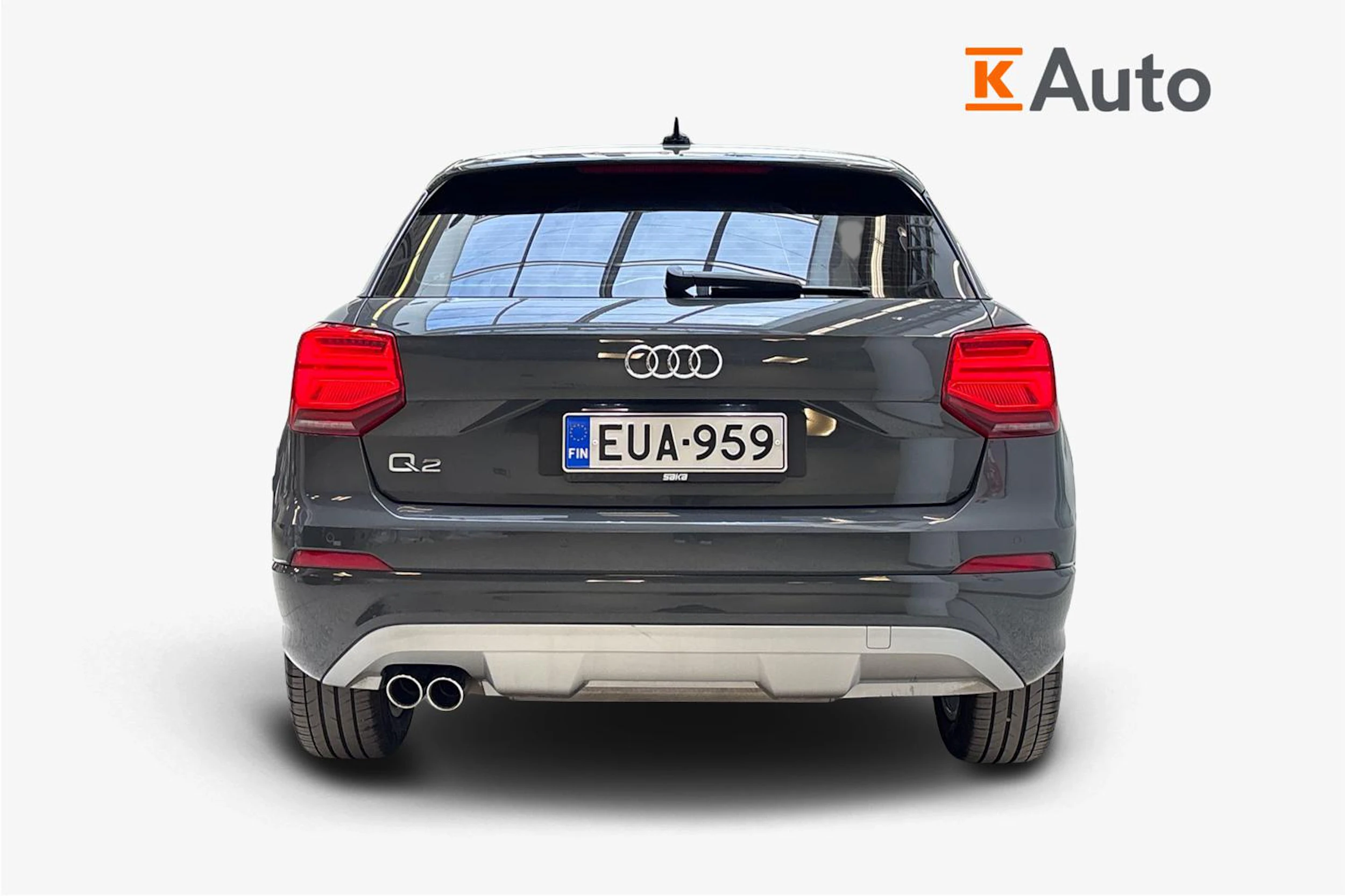 harmaa Audi Q2 2020 kuva 4.