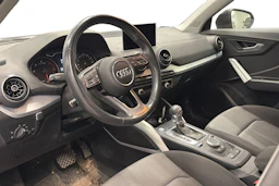 Musta Audi Q2 2020 kuva 3.