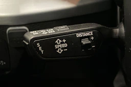 Musta Audi Q2 2020 kuva 13.