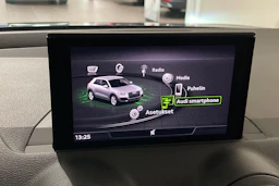 Musta Audi Q2 2020 kuva 19.