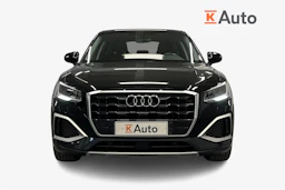 musta Audi Q2 2021 kuva 5.