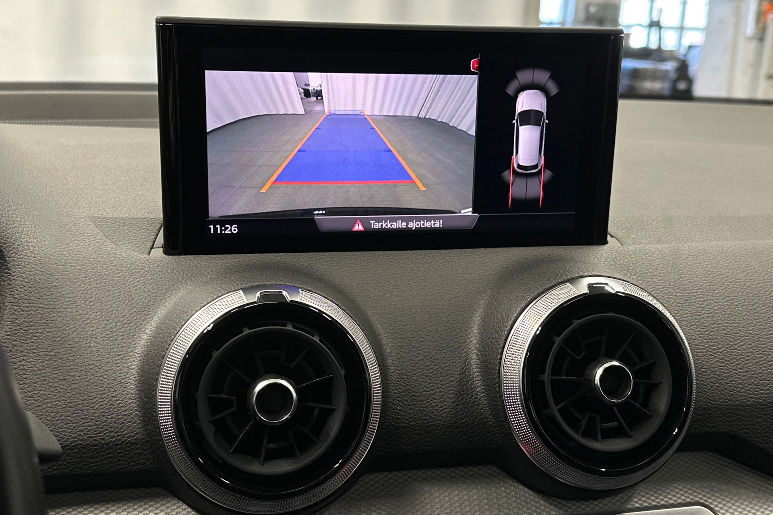 musta Audi Q2 2021 kuva 26.