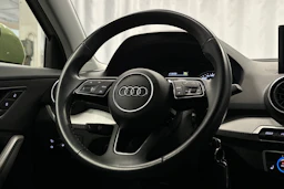 vihreä Audi Q2 2021 kuva 17.