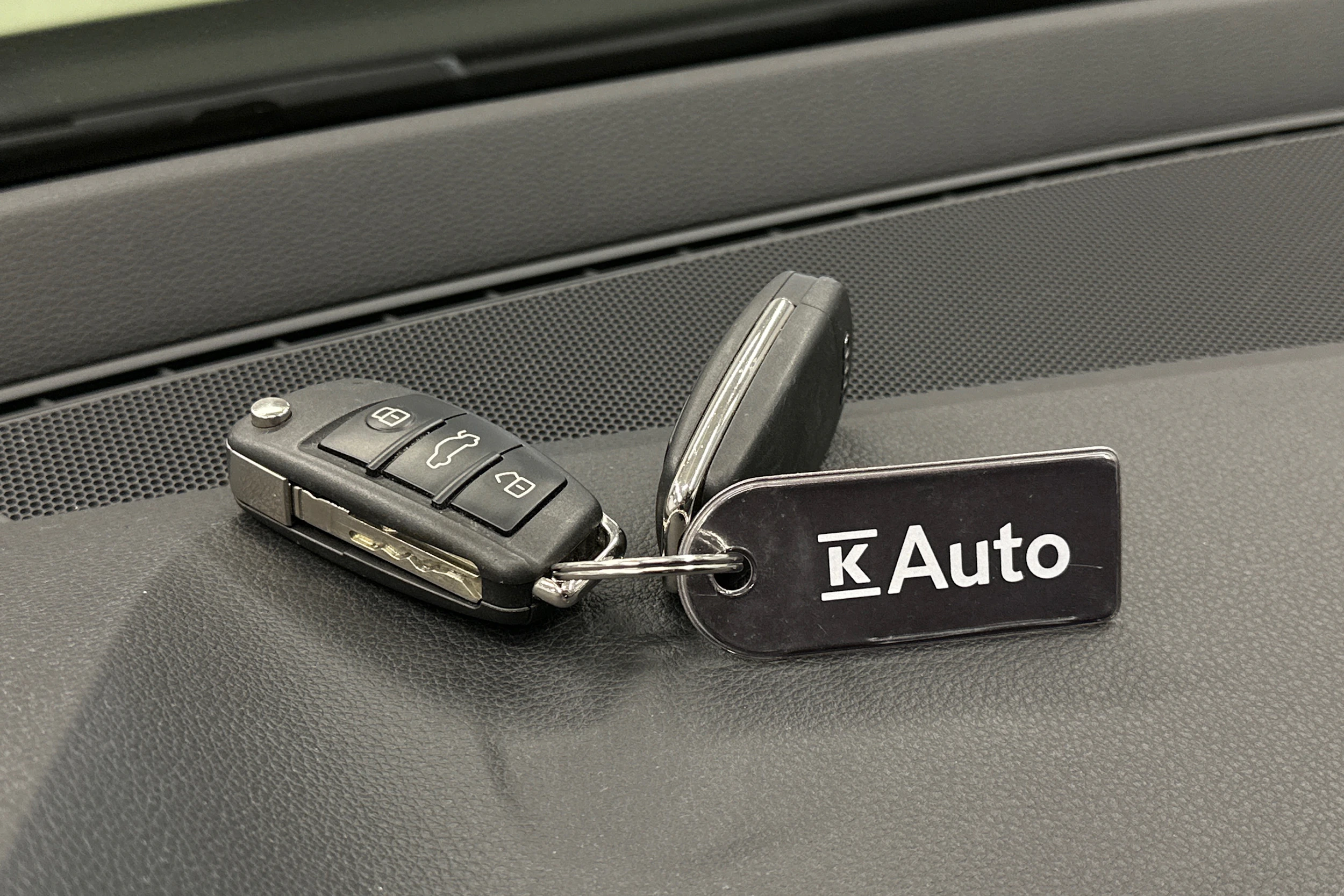 vihreä Audi Q2 2021 kuva 27.