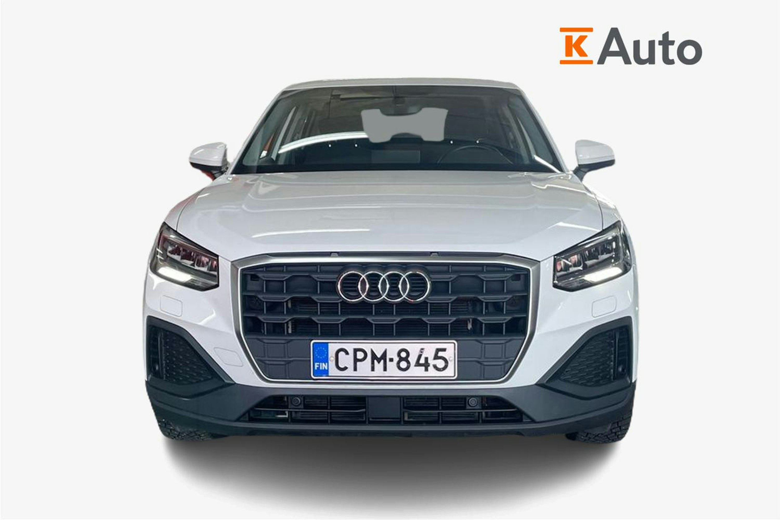 valkoinen Audi Q2 2021 kuva 4.