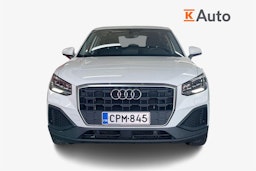 valkoinen Audi Q2 2021 kuva 4.