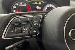 valkoinen Audi Q2 2021 kuva 21.