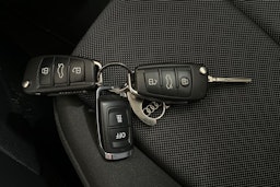 valkoinen Audi Q2 2021 kuva 23.