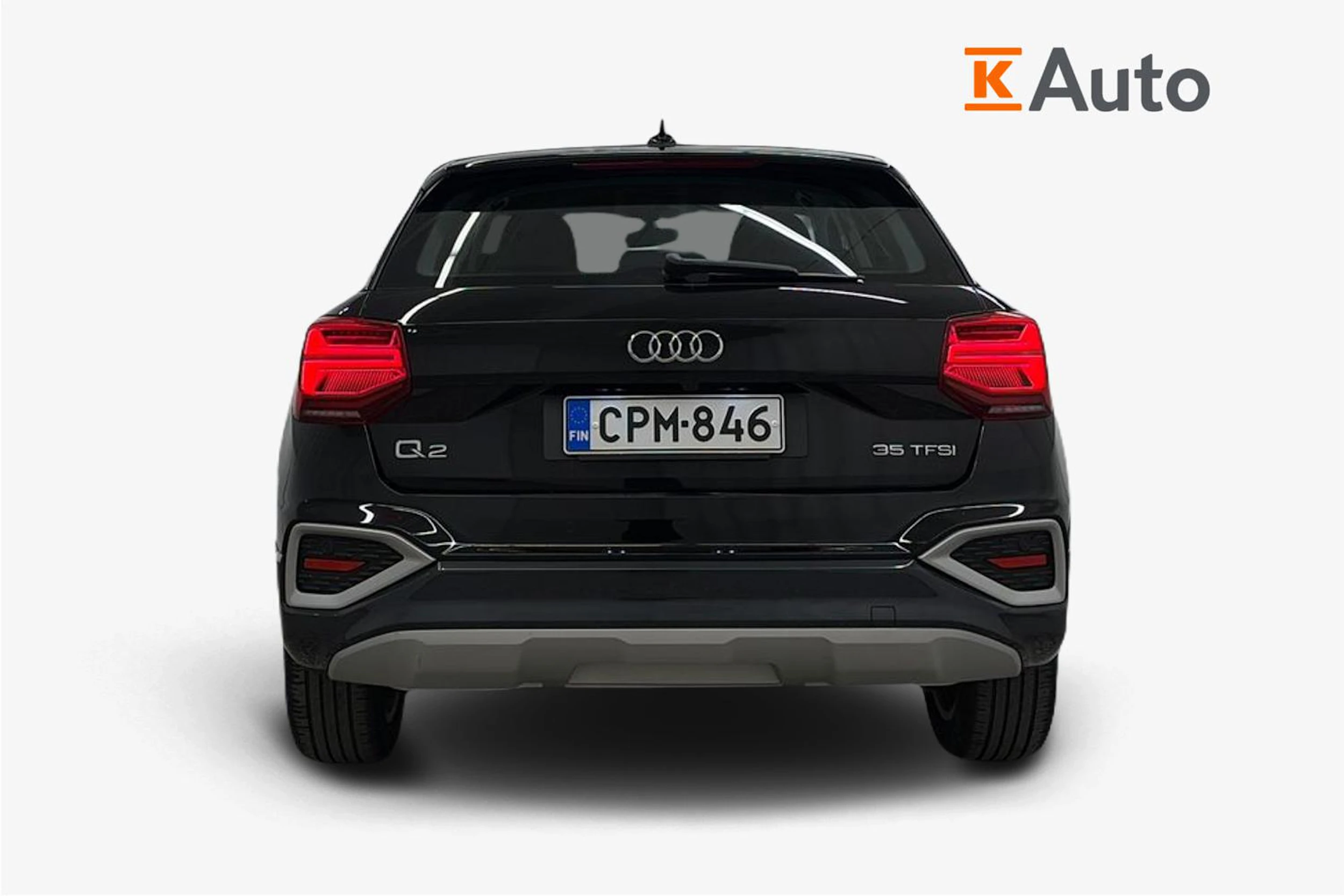 musta Audi Q2 2021 kuva 4.
