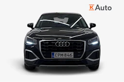 musta Audi Q2 2021 kuva 5.