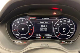 musta Audi Q2 2021 kuva 16.
