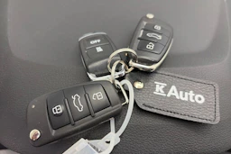 musta Audi Q2 2021 kuva 26.