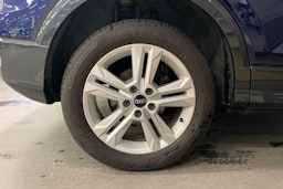met. sininen Audi Q2 2021 kuva 10.