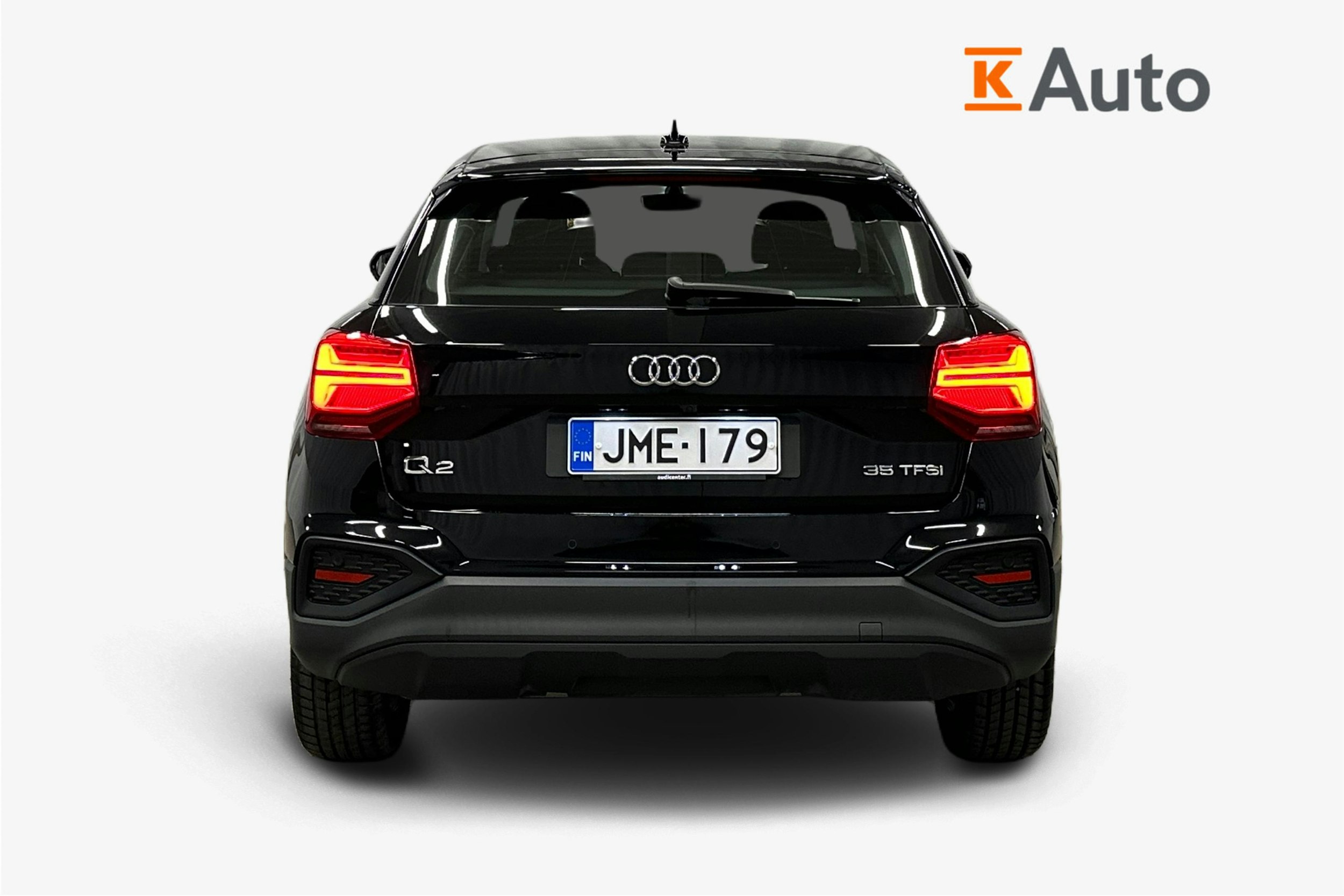 musta Audi Q2 2021 kuva 3.