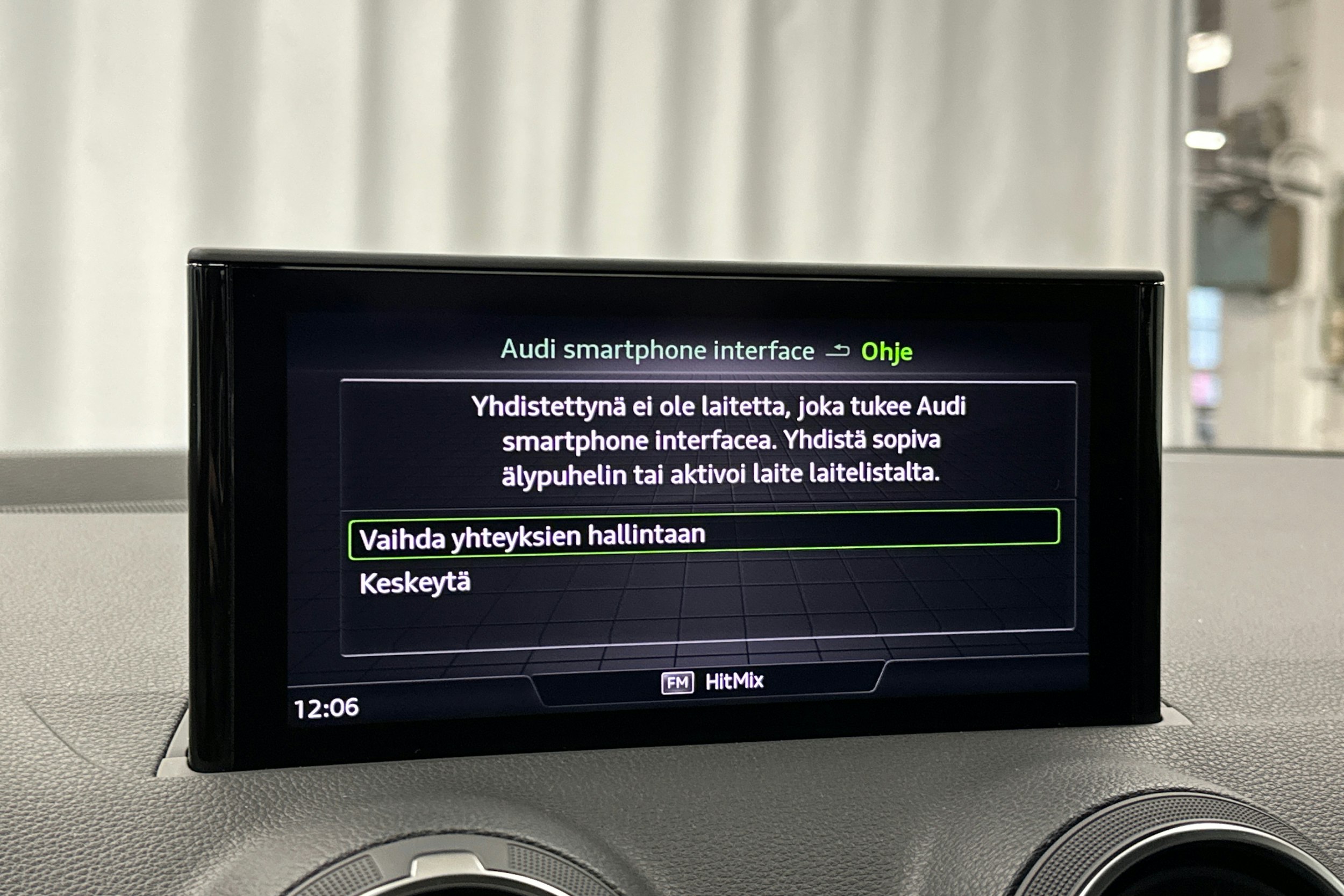 musta Audi Q2 2021 kuva 24.