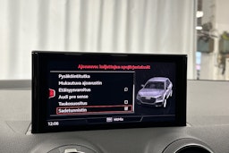 musta Audi Q2 2021 kuva 27.