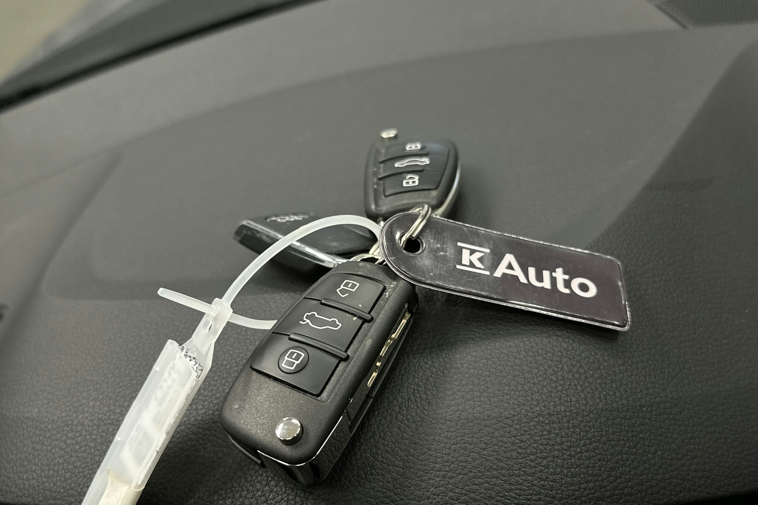 musta Audi Q2 2021 kuva 28.