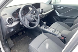 valkoinen Audi Q2 2021 kuva 3.