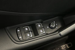 valkoinen Audi Q2 2021 kuva 15.