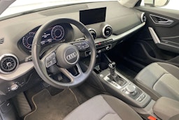 valkoinen Audi Q2 2021 kuva 7.