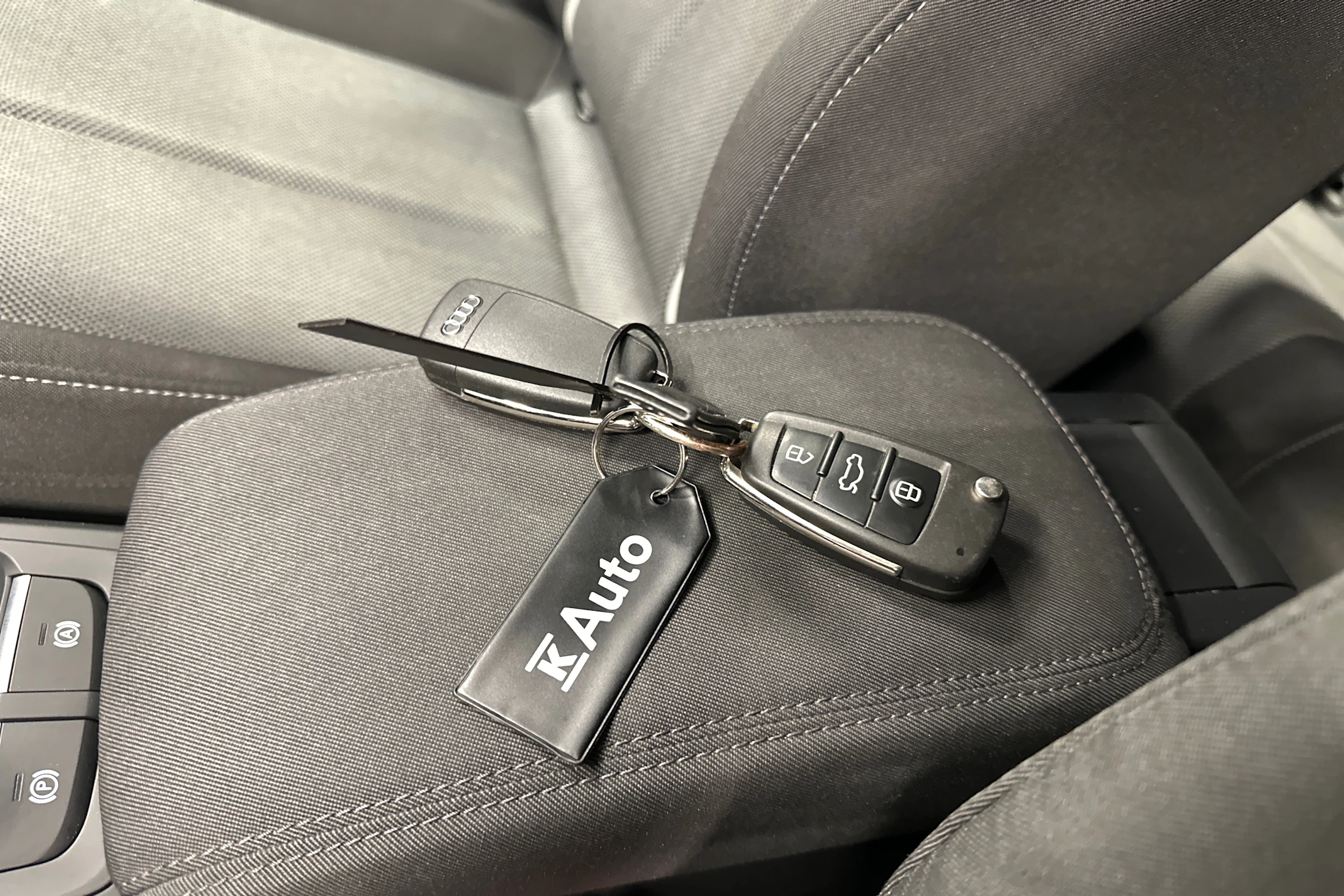 musta Audi Q2 2022 kuva 24.