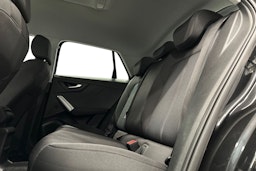 musta Audi Q2 2022 kuva 24.