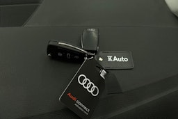 musta Audi Q2 2022 kuva 28.