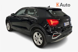 musta Audi Q2 2022 kuva 2.